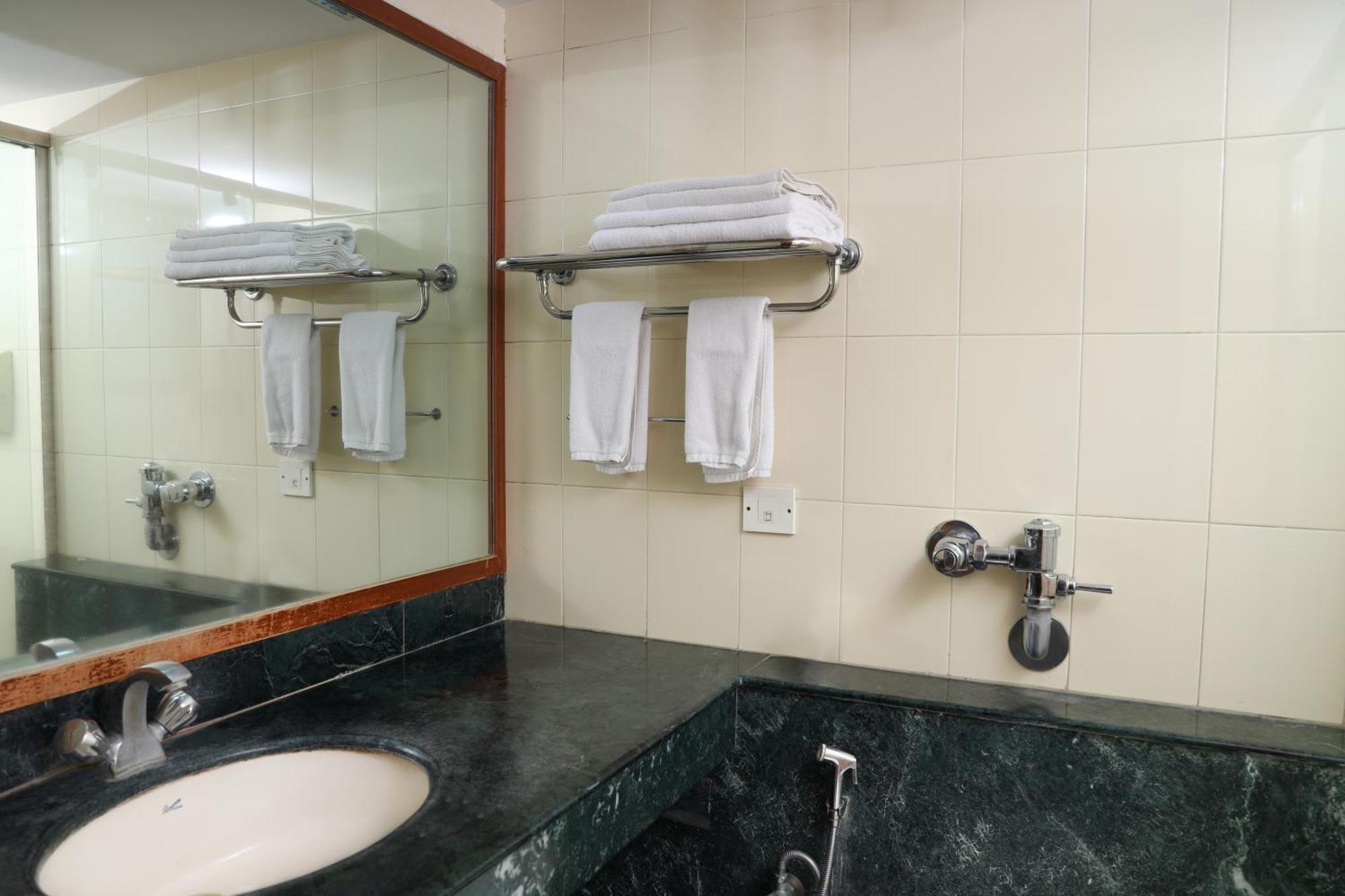 Bell Hotel Sivakāsi Εξωτερικό φωτογραφία